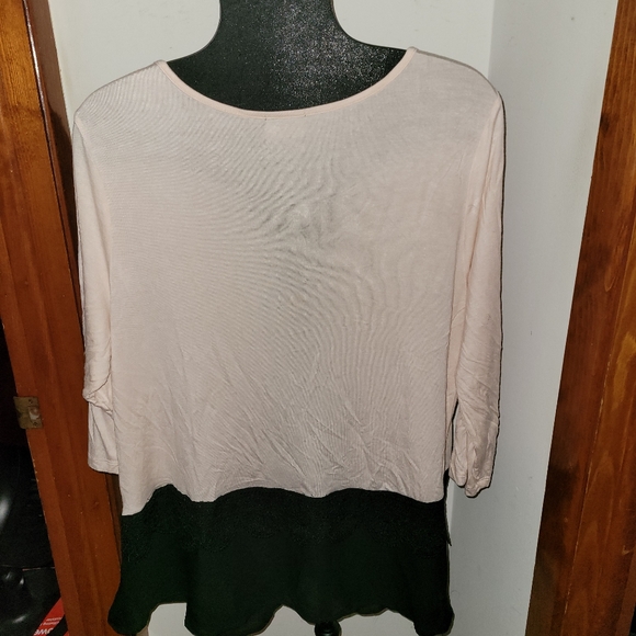 Blouse - Picture 2 of 3